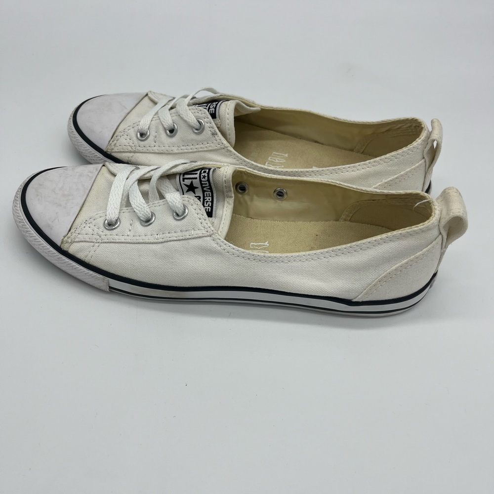 Converse shoes size 8